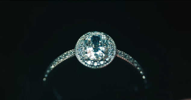 anello pandora pubblicita natale 2016 anello pandora pubblicita natale 2016